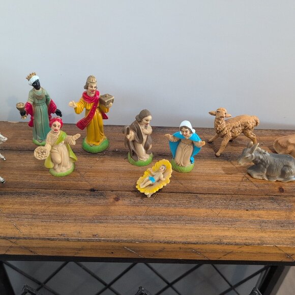 Other - Vintage Plastic Nativity Scene Jesus Mary Wisemen